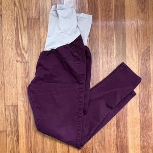 Maroon maternity jeans 